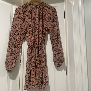 High neck long sleeve animal print dress. Fall fashion. String belt